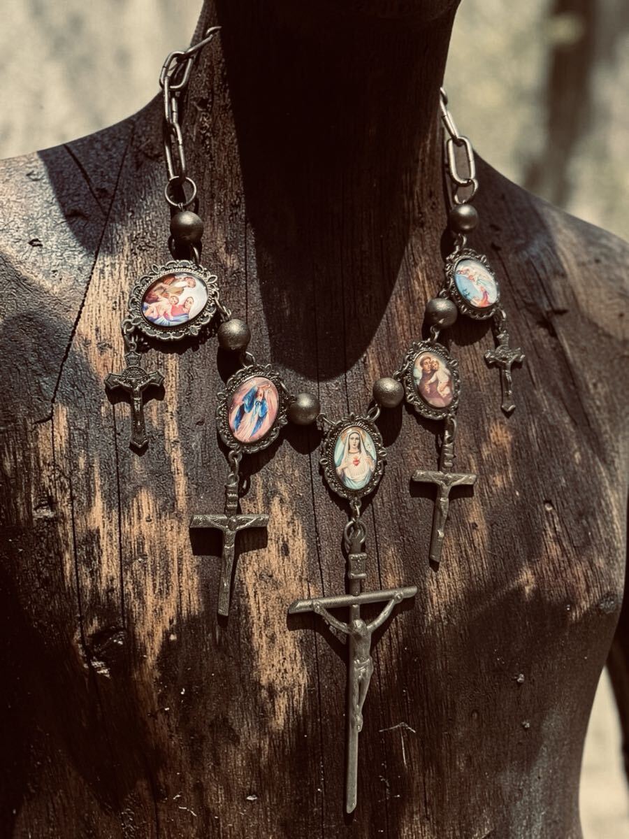 JPG/vintage Collection sampleglas mulch medae cross necklace antique ...