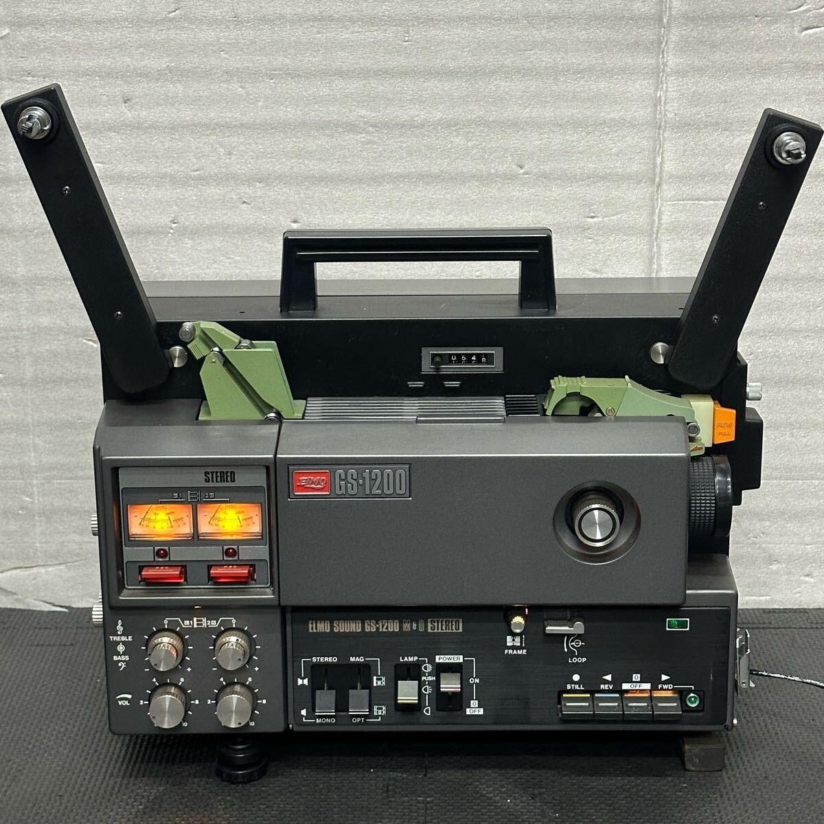 ELMO GS-1200 Stereo 高輝度8mm映写機 通電確認済み 本体のみ 電源コード有 説明書無 エルモ 名機 希少 ステレオ音声 ...