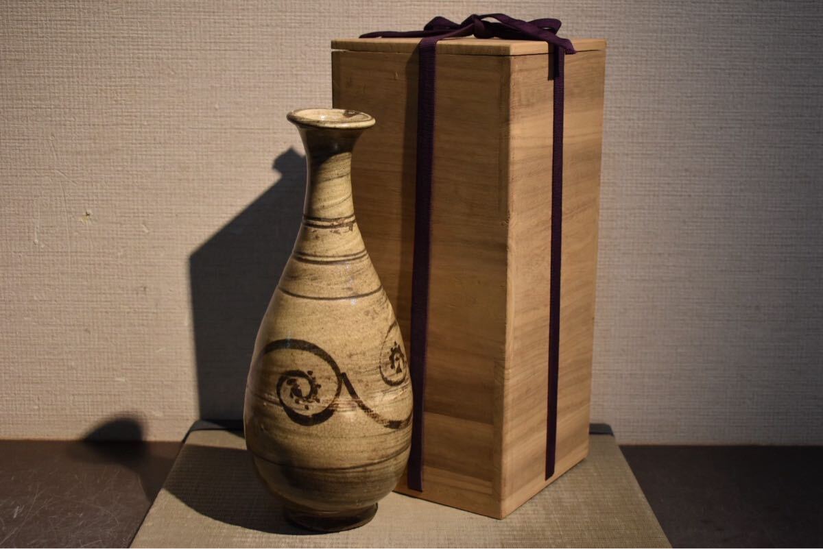 赤土部油壺 – 兵庫陶芸美術館 収蔵品データベース