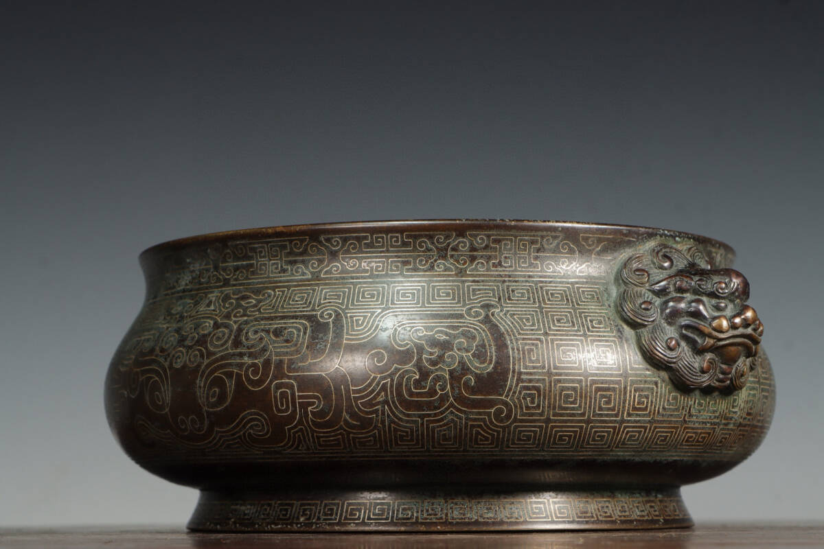『古』【銅嵌銀絲 饕餮紋 三足双獅耳 香炉 重量2749g】銅 時代唐物 / 明清時代 唐物 人間国宝 李朝 高麗 古玩 古董 /【Buyee ...
