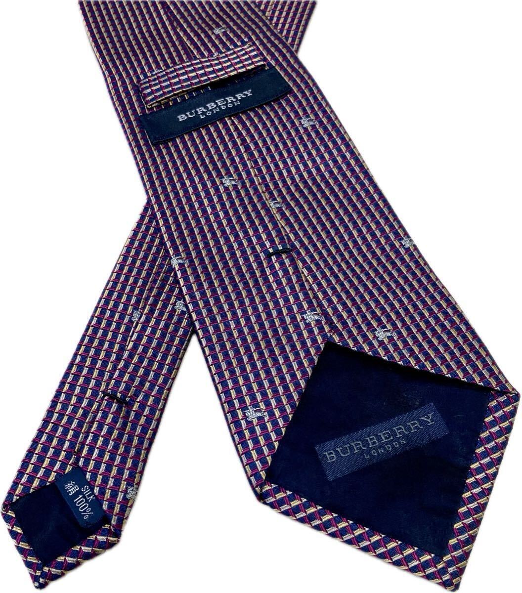 美品 バーバリーロンドン ネクタイ ノバチェック ホースロゴ刺繍 高級 水色 美品 バーバリーロンドン ネクタイ ノバチェック ホースロゴ刺繍