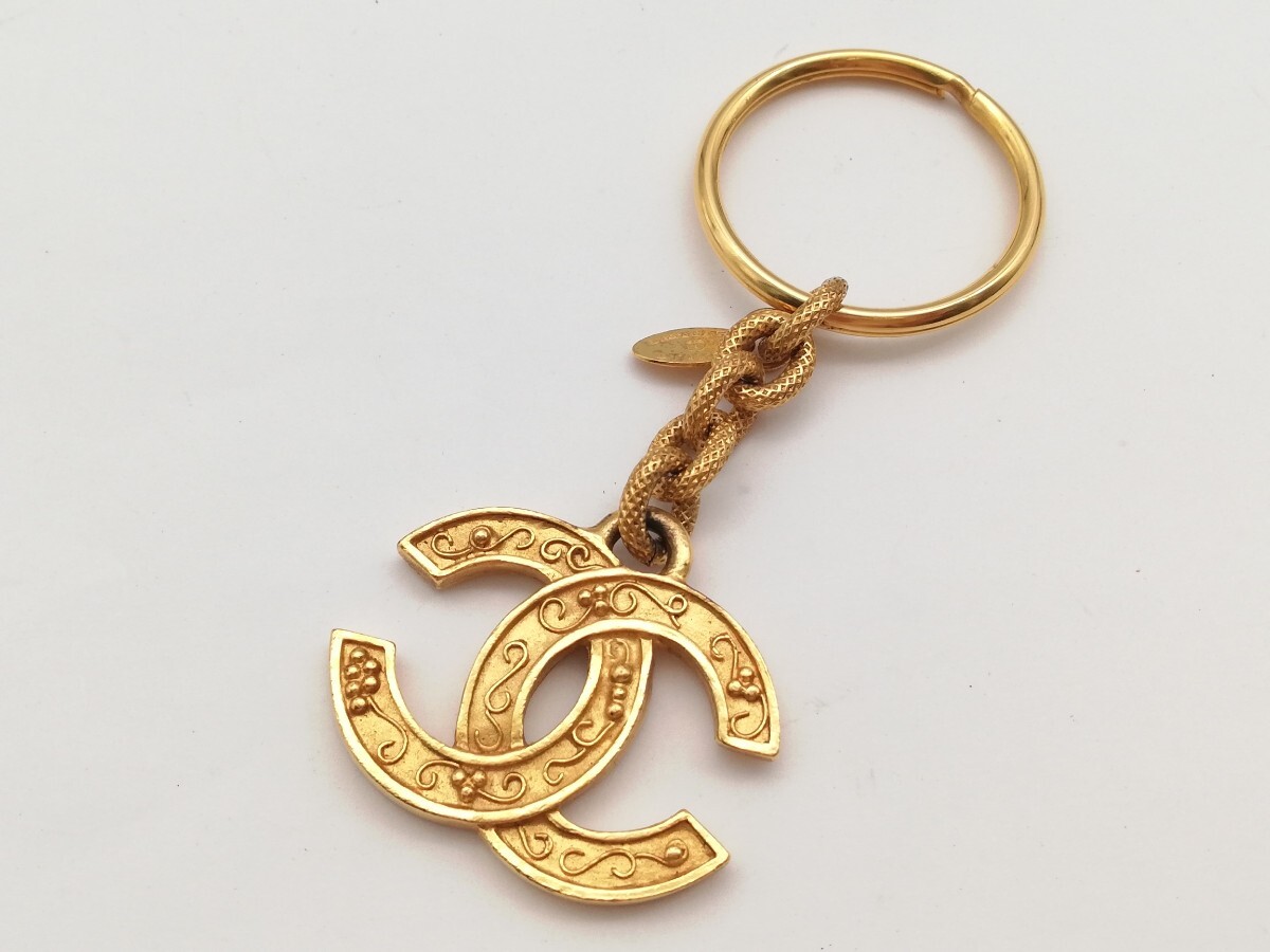 CHANEL チャーム ココマーク キーホルダー ゴールド シャネル