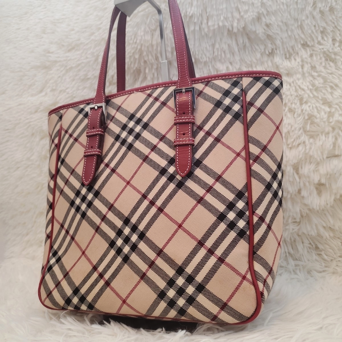 希少Burberry Blue label メガチェック ハンドバッグ 希少Burberry Blue label メガチェック ハンドバッグ 希少