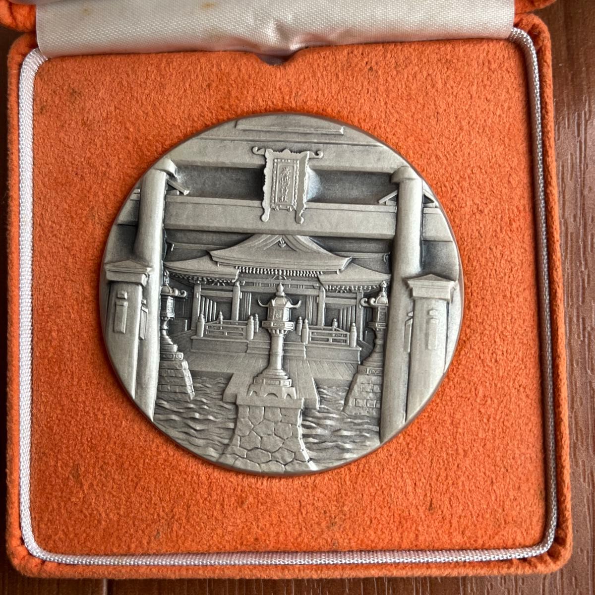 実物資産）《純銀》国宝章牌 厳島神社 純銀メダル160g 純銀 sv1000