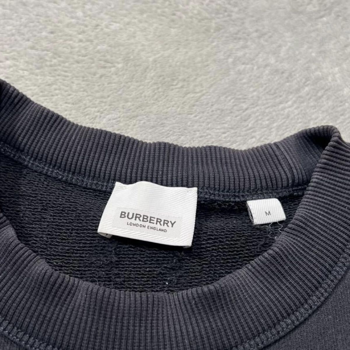 【激レア】BURBERRYバーバリー ヴィンテージビッグロゴコットントレーナーM 激レア】BURBERRYバーバリー ヴィンテージビッグロゴコットントレーナーM