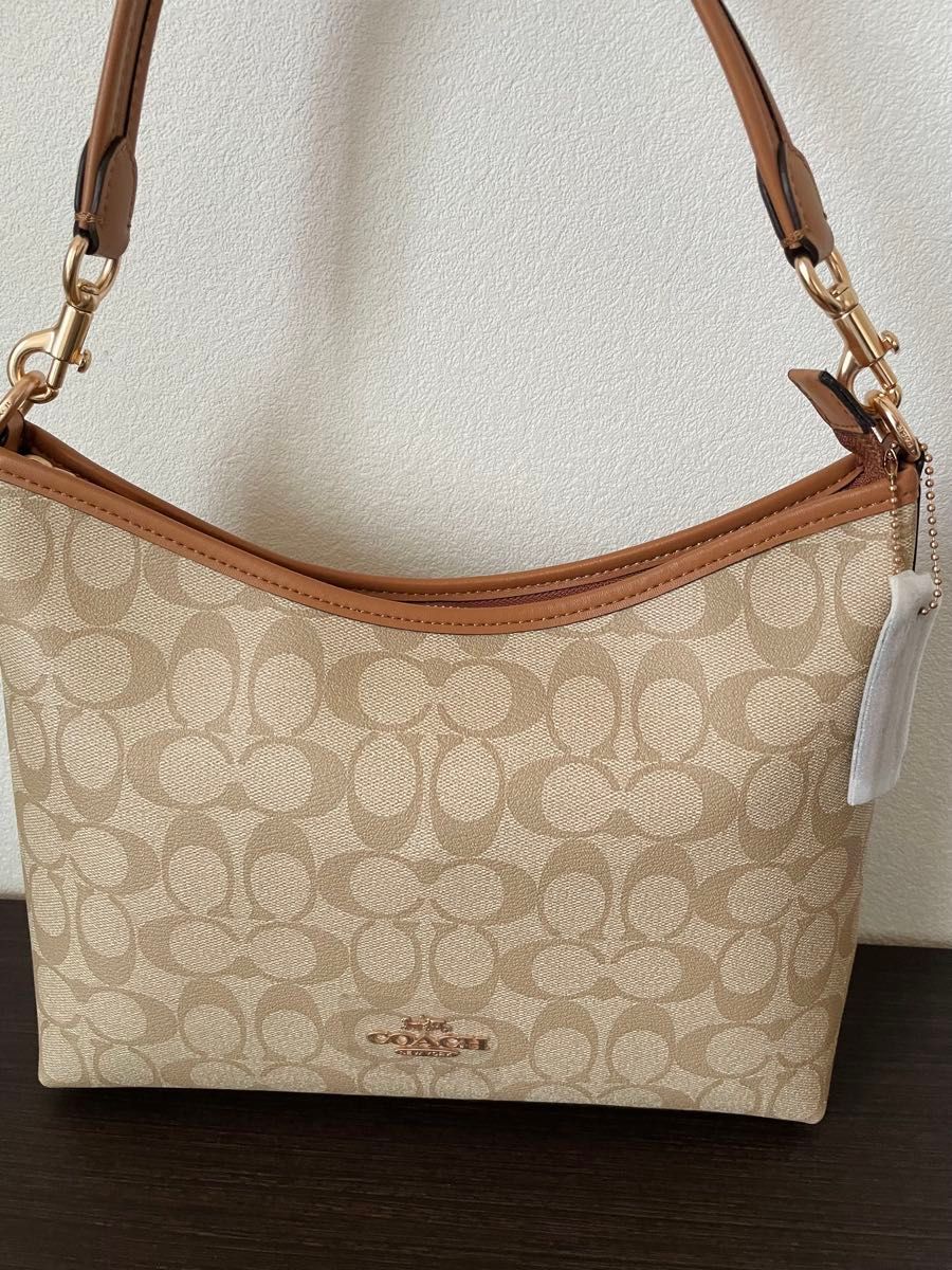 COACH コーチ ショルダーバッグ ハンドバッグ 斜め掛け シグネチャー