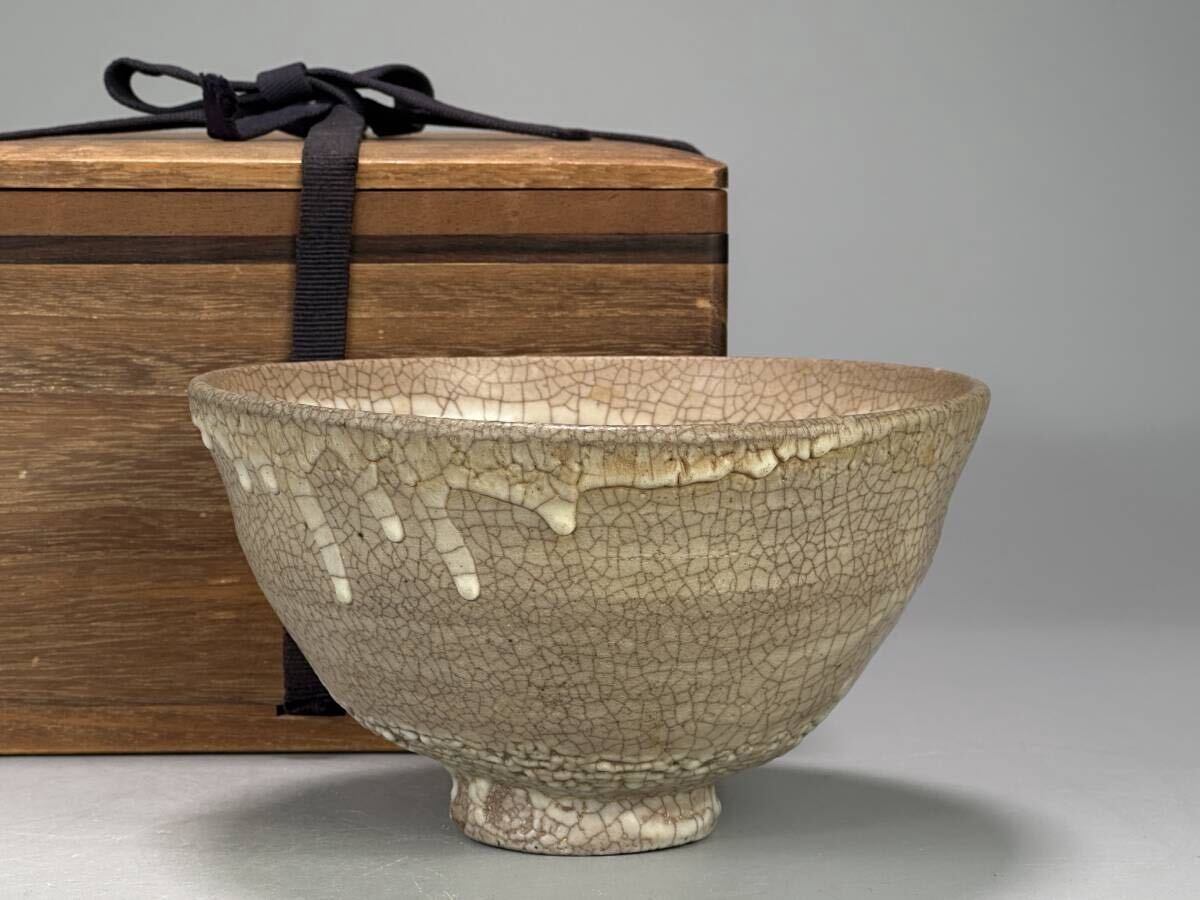 李朝粉引茶碗【中期時代】｜慶應◇李朝中期頃 高麗粉