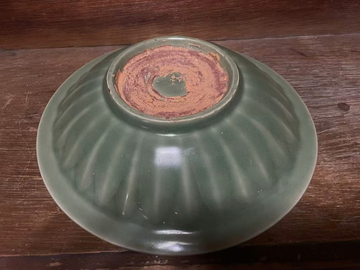 中国明時代竜泉窯壺 中国明時代竜泉窯壺 元朝 龍泉窯 青磁小壺 | 骨董と詩学