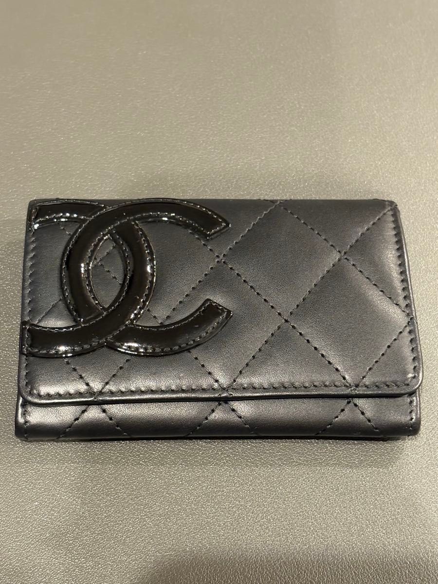 CHANEL ブラック キルティング フラグメントケース | Shop at
