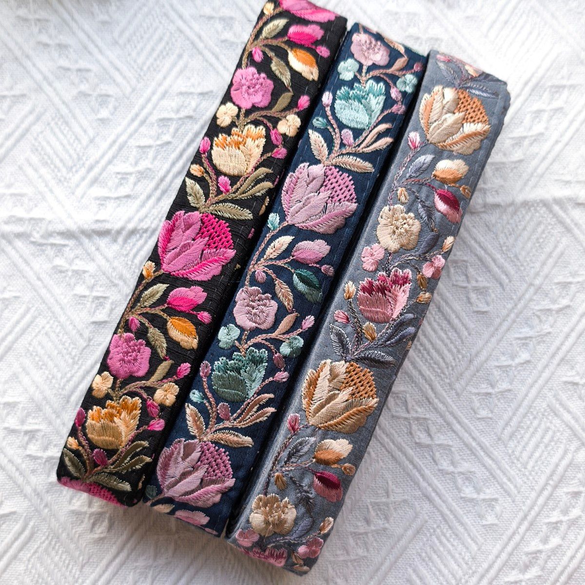 チューリップ インド刺繍リボン 1.5m×3色 | Shop at JDirectItems