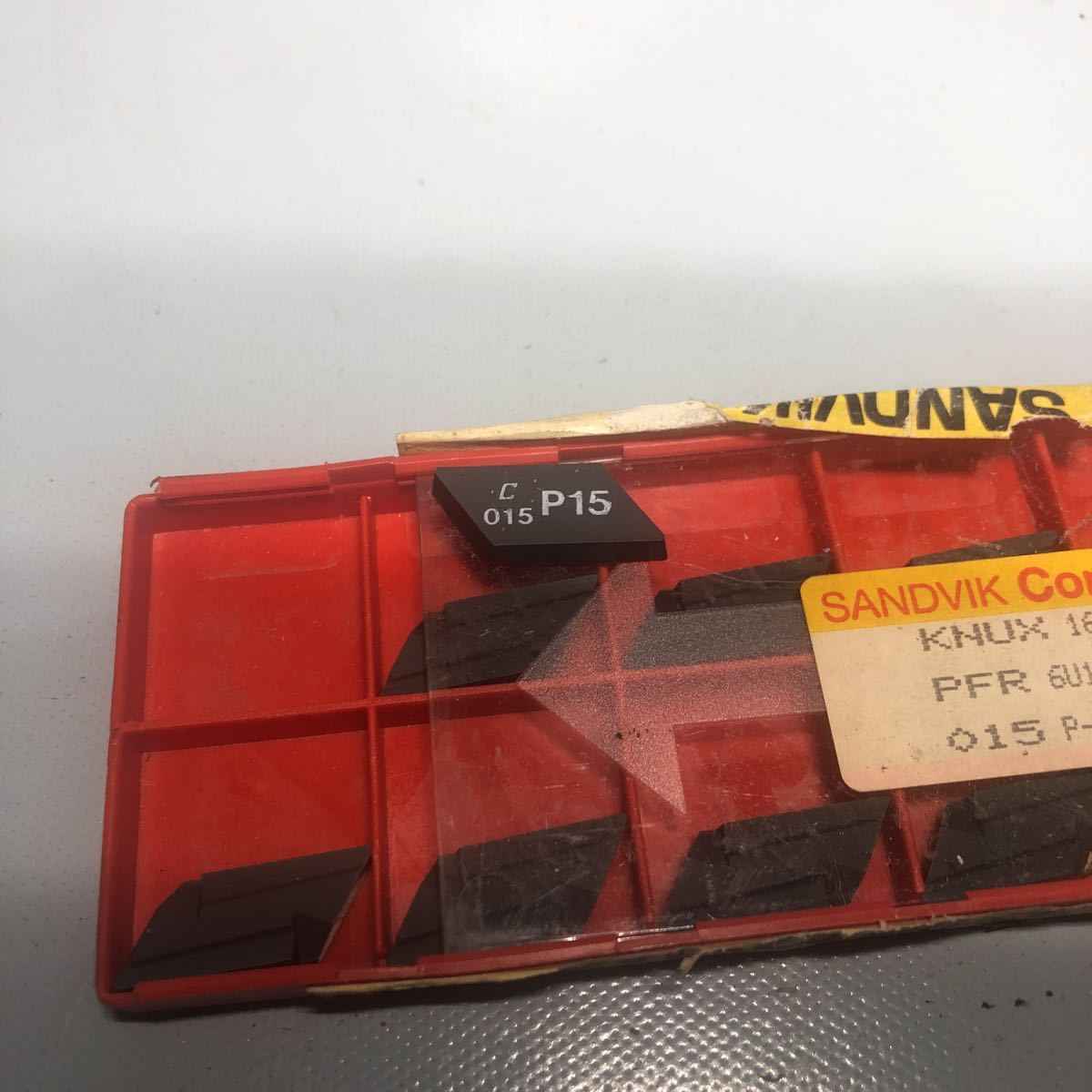 SANDVIK coromant チップ 新古品 CNMG12040858 P15/K15 TP15 p15 10個入2箱 p2510個入一