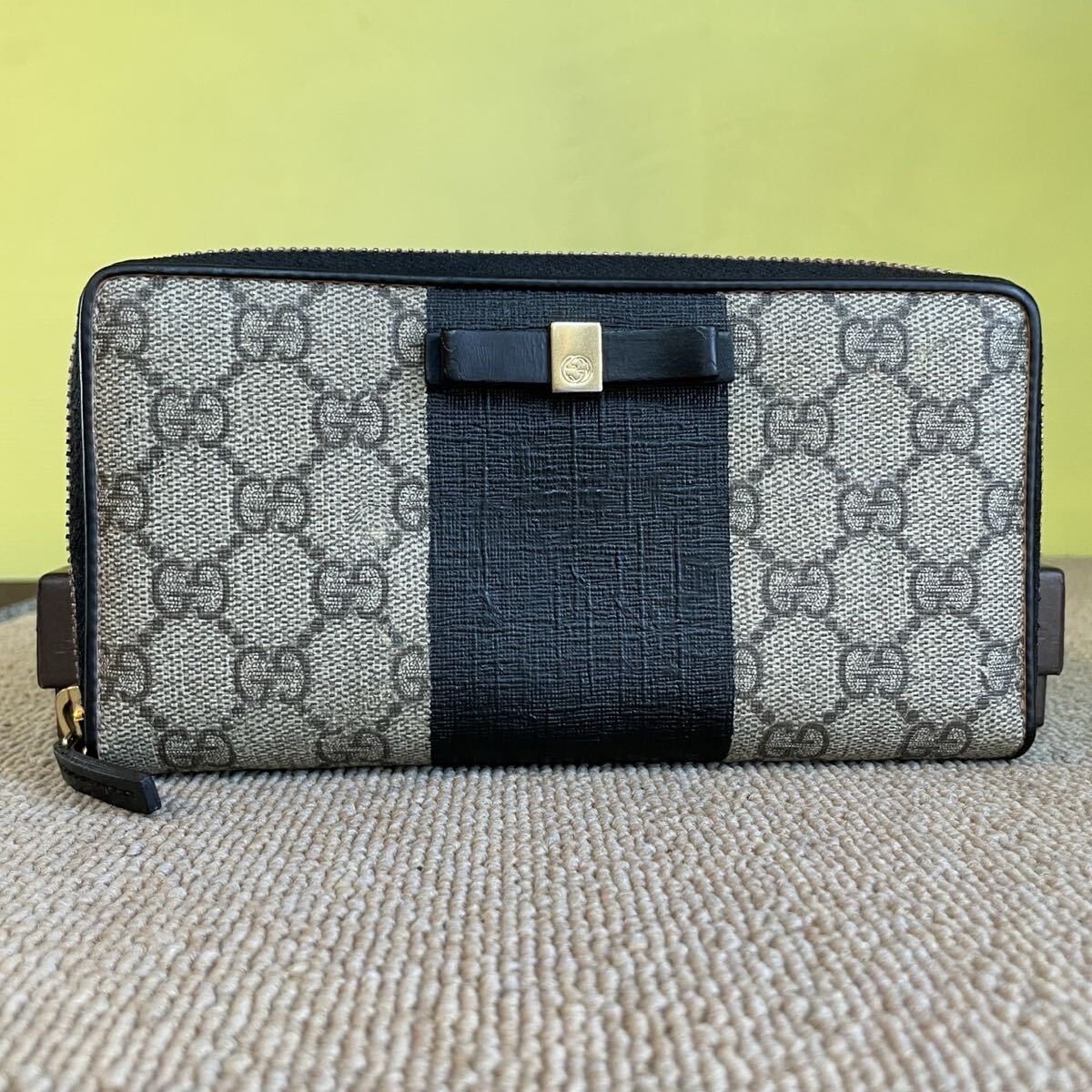 ✨美品✨ グッチ シェリーライン GGスプリーム ラウンドジップ 長財布 青 赤 ✨高級✨ グッチ シェリーライン GGスプリーム ラウンドジップ 長財布