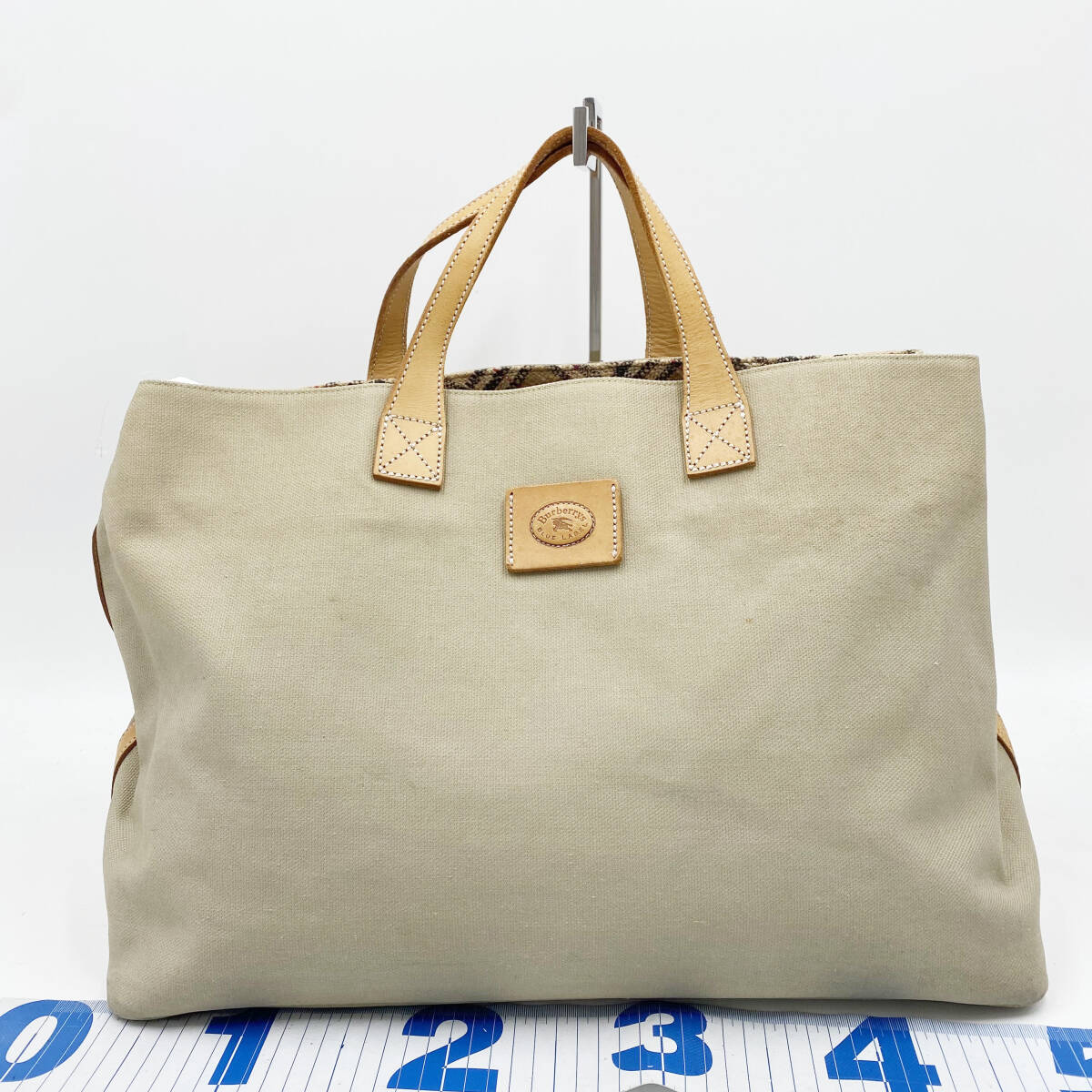 【美品】Burberry ハンドバッグ ベージュ 美品BURBERRY バーバリーハンドバッグベージュ系縦×横×マチ＝32×47