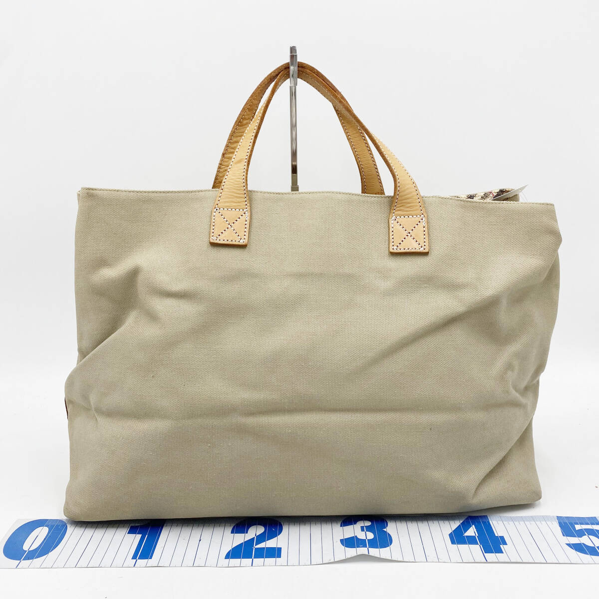 【美品】Burberry ハンドバッグ ベージュ 美品BURBERRY バーバリーハンドバッグベージュ系縦×横×マチ＝32×47