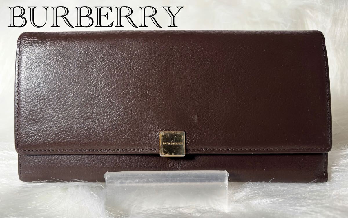 Burberry バーバリー 二つ折り長財布 PVC パテントレザーノバチェック