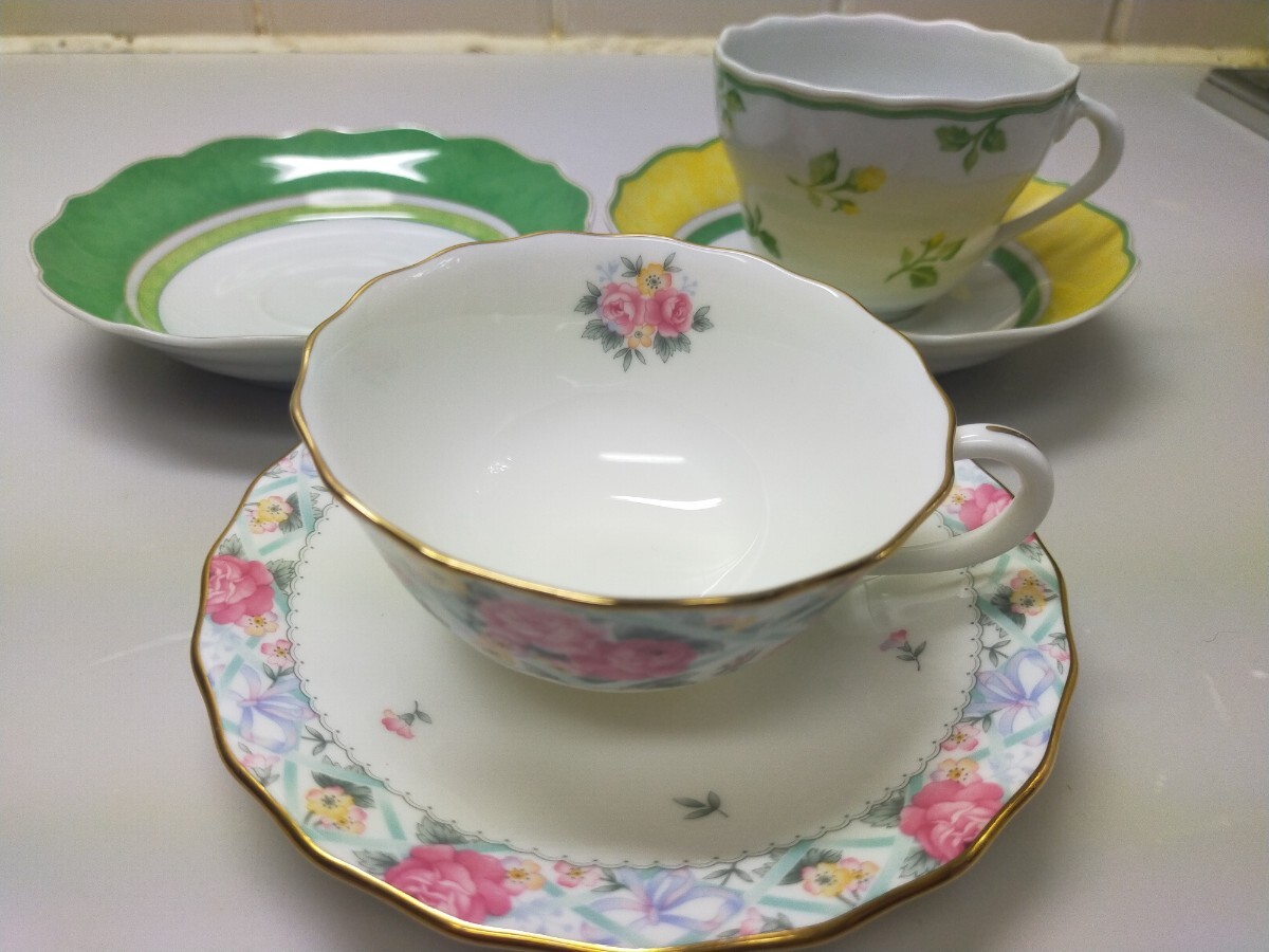 HutschenreutherとNoritakeまとめ売り！カップ＆ソーサー 2客と 
