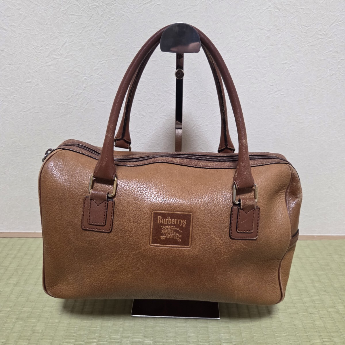 バーバリー BURBERRY ハンドバッグ 円筒型 ノバチェック ベージュ 茶 