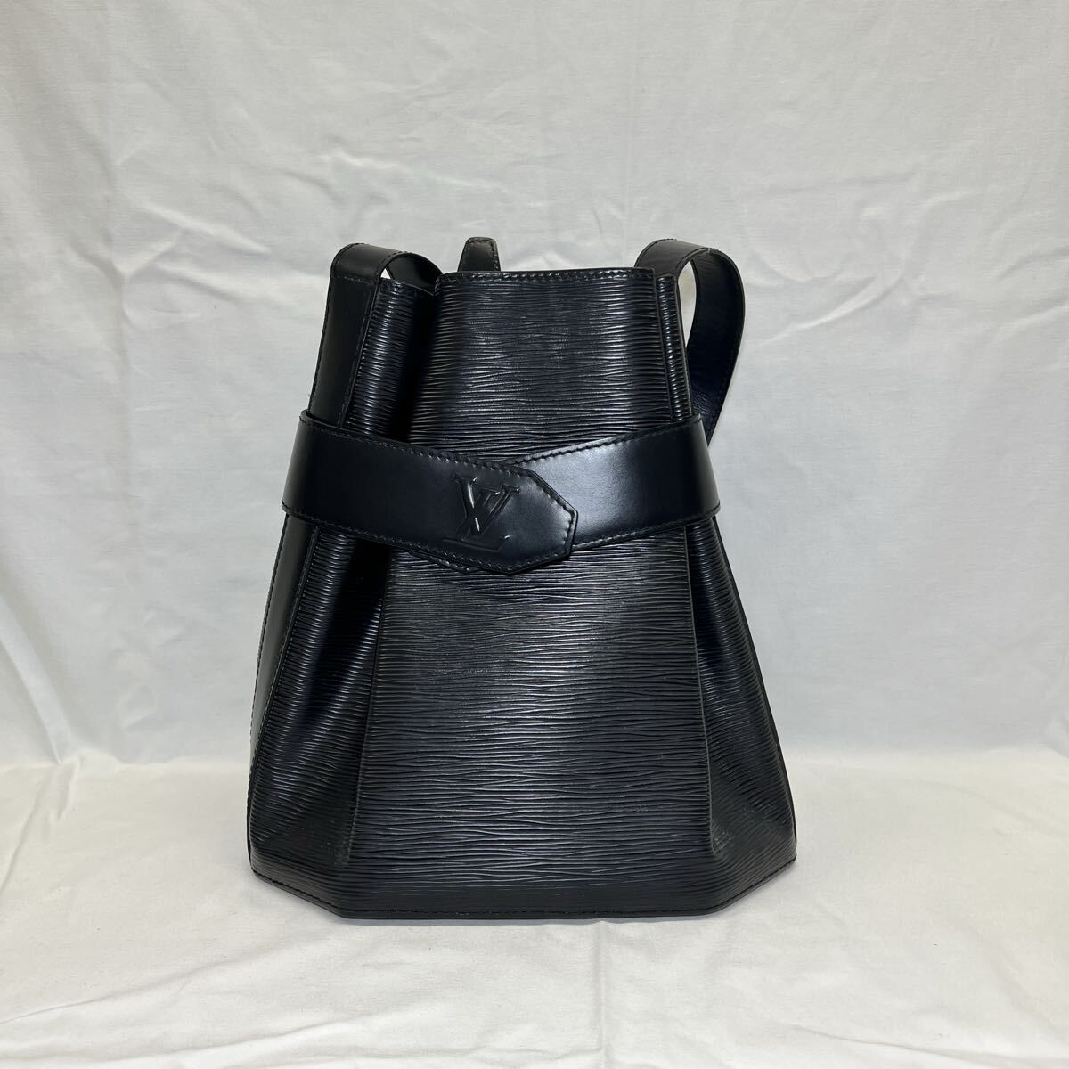 1円スタート LOUIS VUITTON ルイヴィトン エピ ブラック サック 