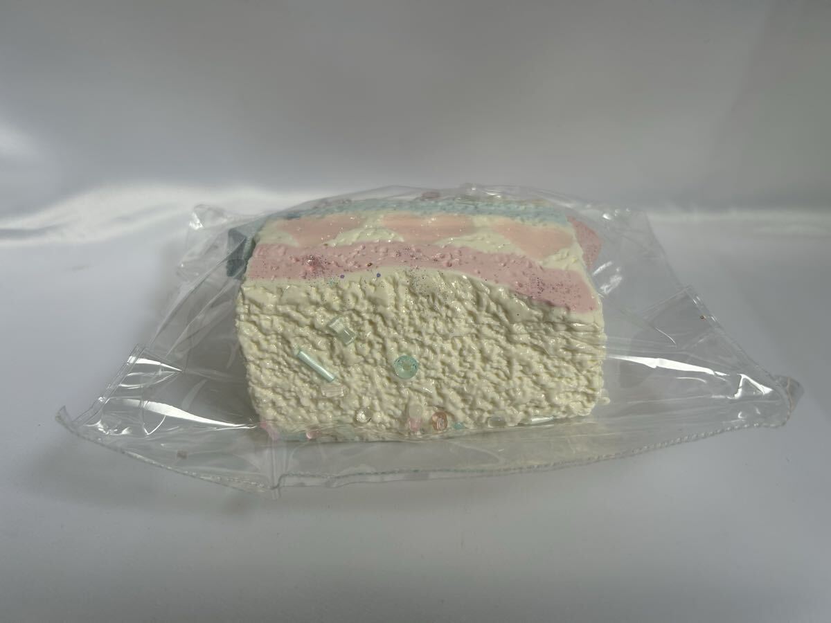 nienienie studio 海外スクイーズ いちごケーキ /【Buyee】