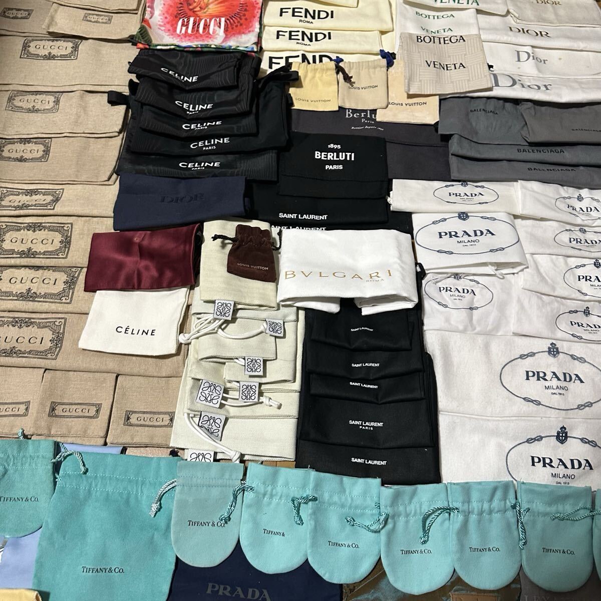 大量】 ブランド 空箱 まとめ売りベルルッティ、バレンシアガ GUCCI