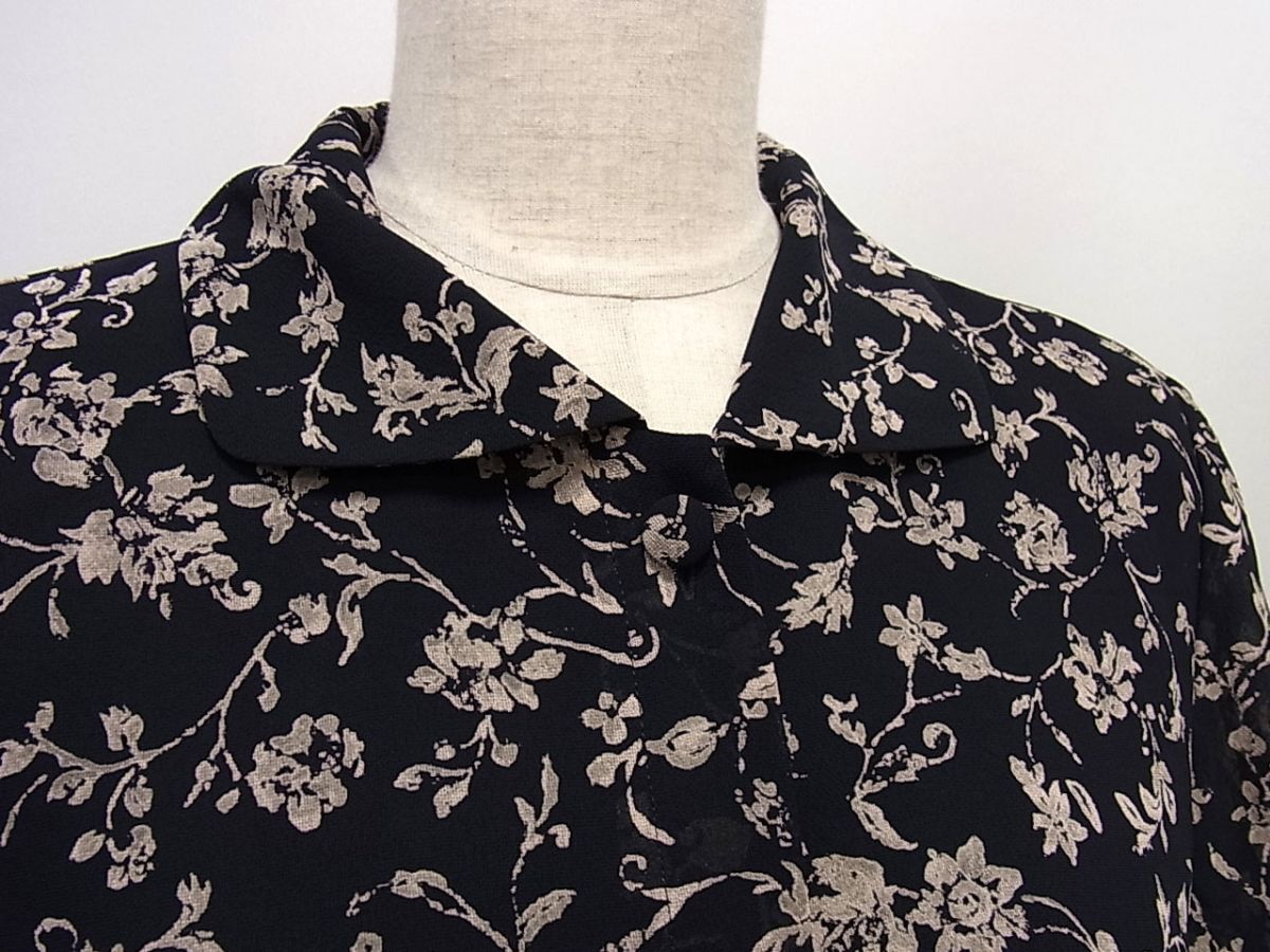 美品☆Burberrys バーバリー 花柄 セットアップ 刻印シェルボタン 比翼 