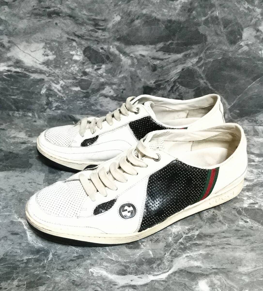 新品 GUCCI(グッチ)レザー メンズスニーカー 27.0cm