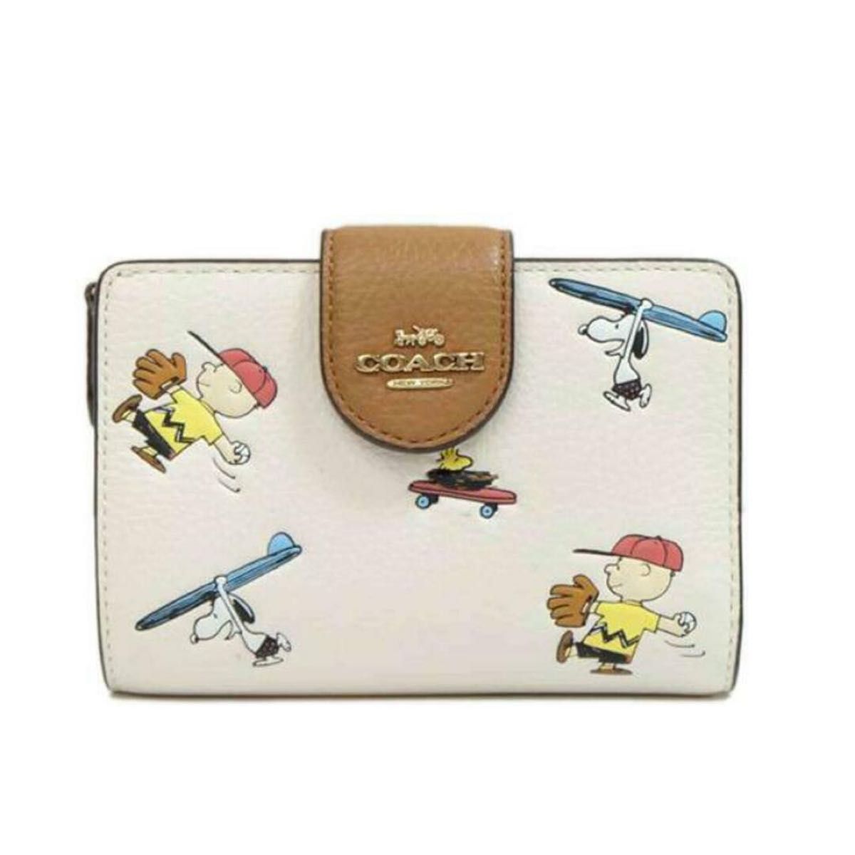 COACH 二つ折り財布 スヌーピー コラボ ホワイト COACH コーチ スヌーピー コラボ 二つ折り財布 ホワイト | Shop at