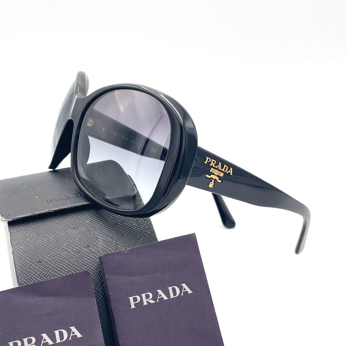 PRADA プラダ サングラス アイウェア ロゴ デカレンズ ブラック 