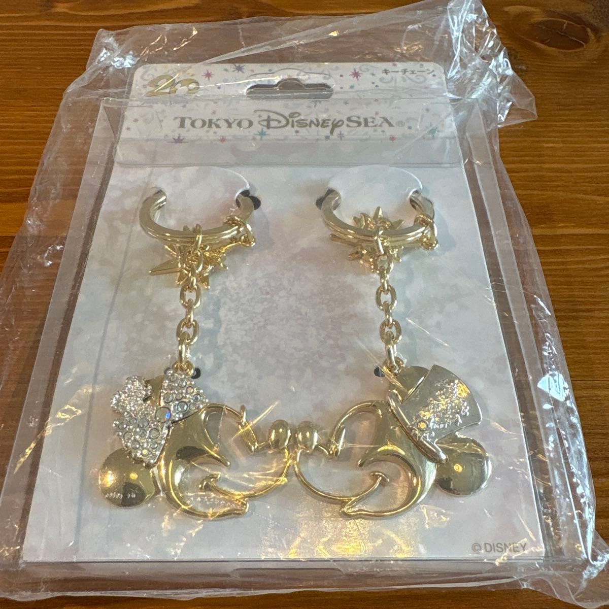 東京ディズニーシー 20周年 ペアキーチェーン ミッキー ミニー 在庫