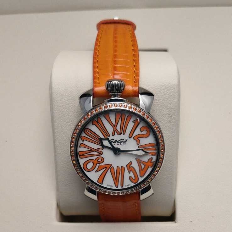 上質で快適 レビューを書けば送料当店負担 ガガミラノ 腕時計 MANUALE35MMSTONES ホワイトパール文字盤 6025.05 並行輸入品 オレンジ bigportal.ba bigportal.ba