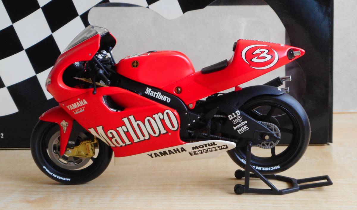 マリナボーダー ミニチャンプス 1/12 2000年型YZR500 ビアッジ#4