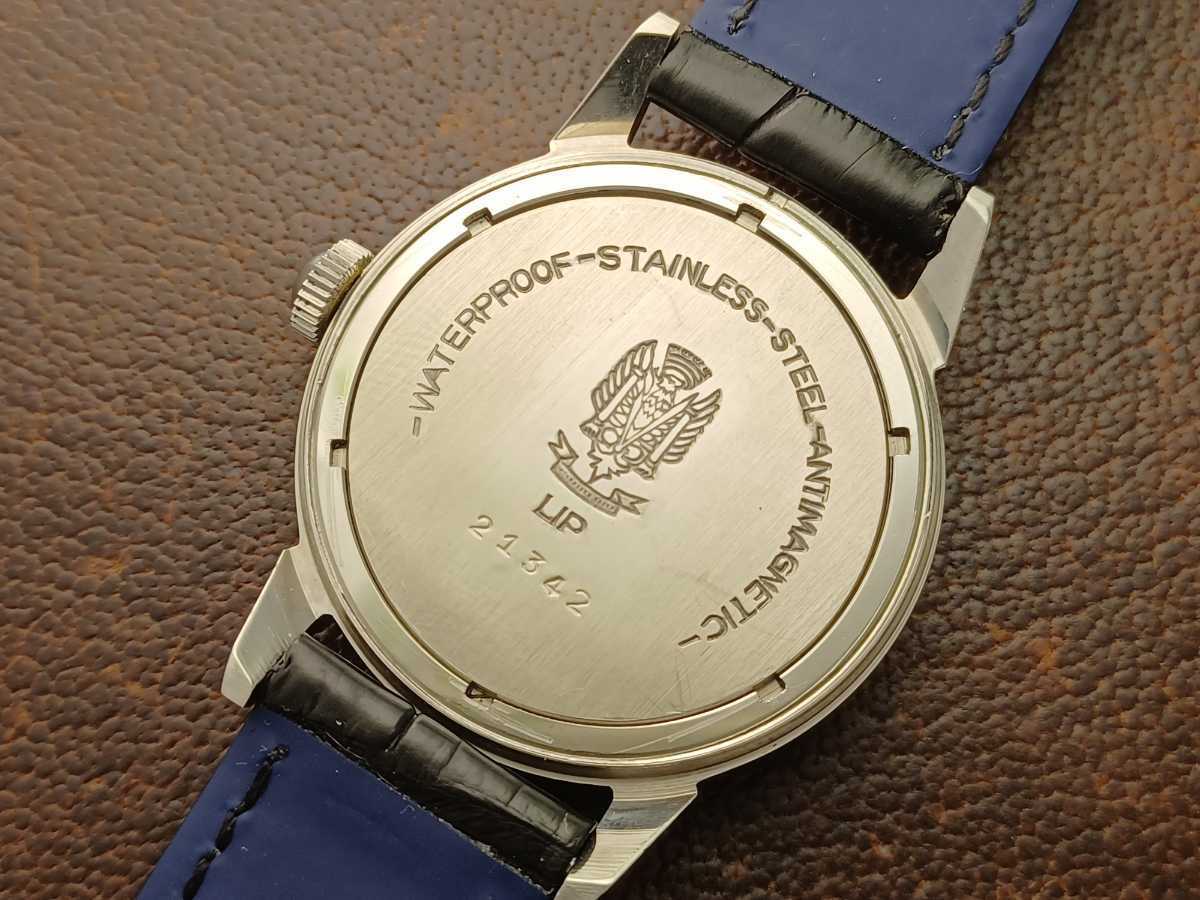 Cal R23 NOS未使用品&OH済み!1940年代 LIP リップ 33mm径オールSS製特殊防水ケース!オリジナル文字盤!代表機cal.R23搭載!極 ...