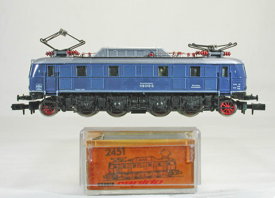 【お気にいる】 送料込 ARNOLD #2451 ＤＢ 旧西ドイツ国鉄 ＢＲ１１９.１０型電気機関車 ダークブルー塗装 初期製品 ianmatthewvoigts.com ianmatthewvoigts.com