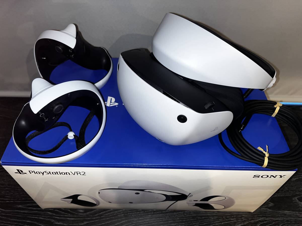 ほぼ新品】PS5 PlayStation VR2（PSVR2）-