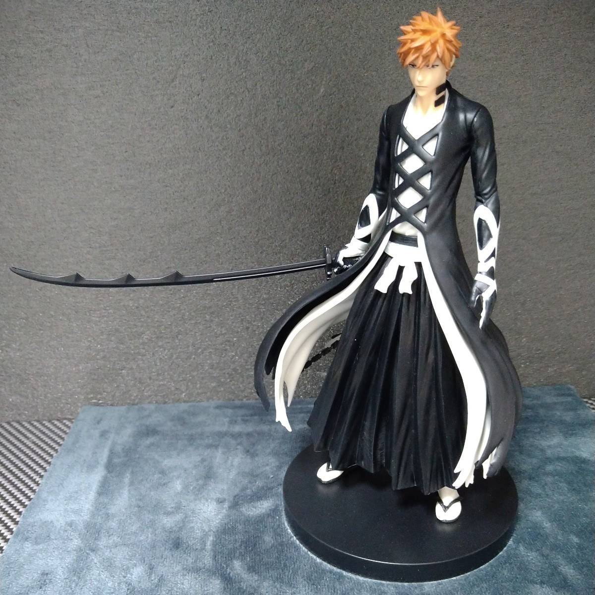 BLEACH 朽木白哉 黒崎一護 フィギュア｜PayPayフリマ【一護フィギュア】