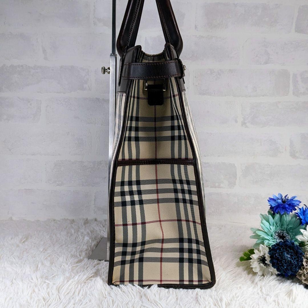 美品 BURBERRY バーバリー ノバチェック トートバッグ ロゴプレート 大