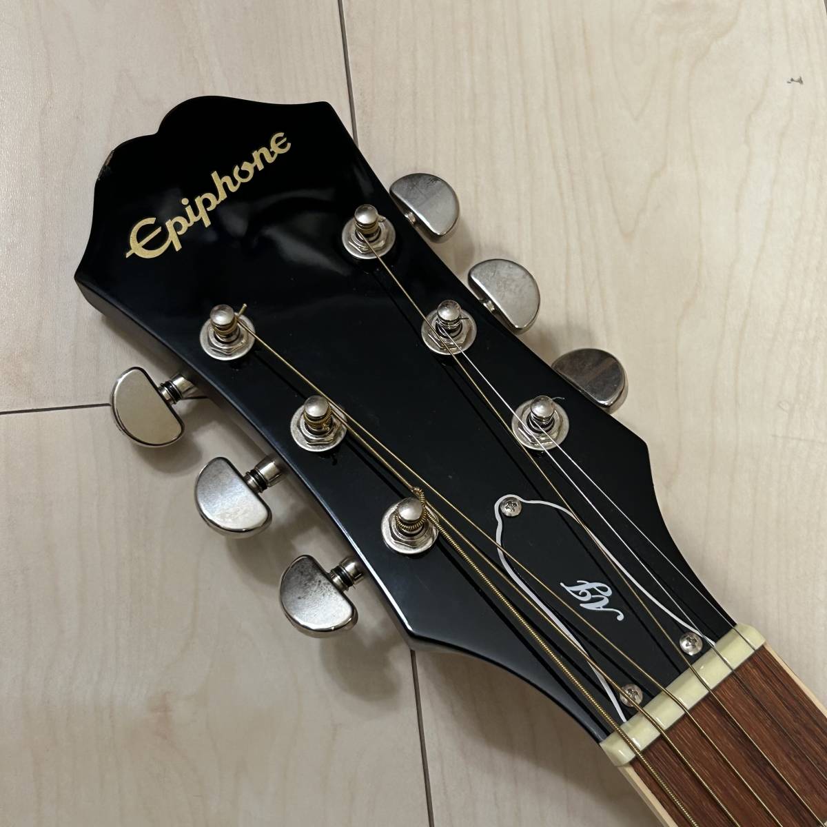 エッセンシャルコンフォート ♪Epiphone Japan NV-390 GRANADA