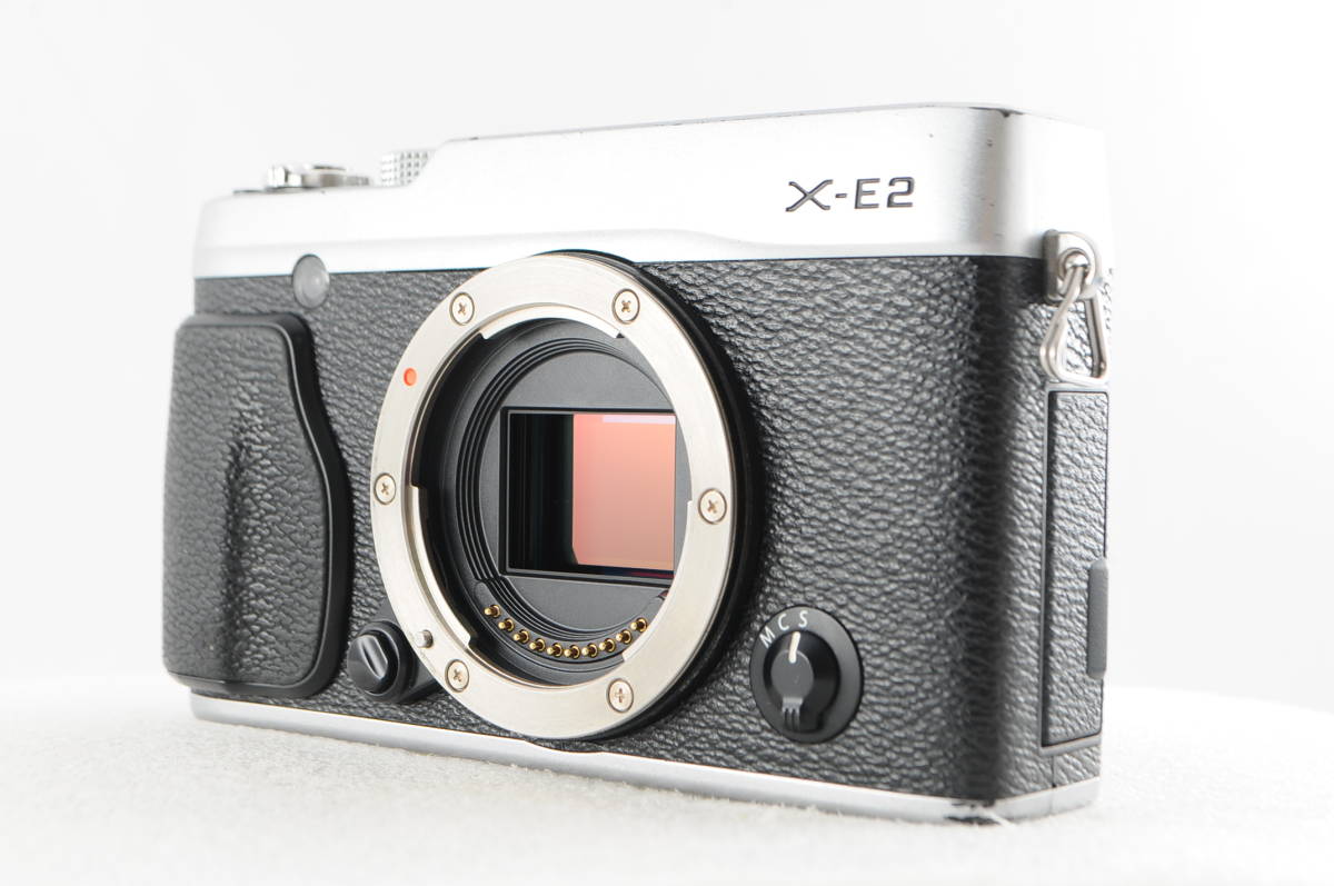 FUJIFILM X-E2 シルバー ボディ ミラーレス一眼 ☆完動品☆現状品