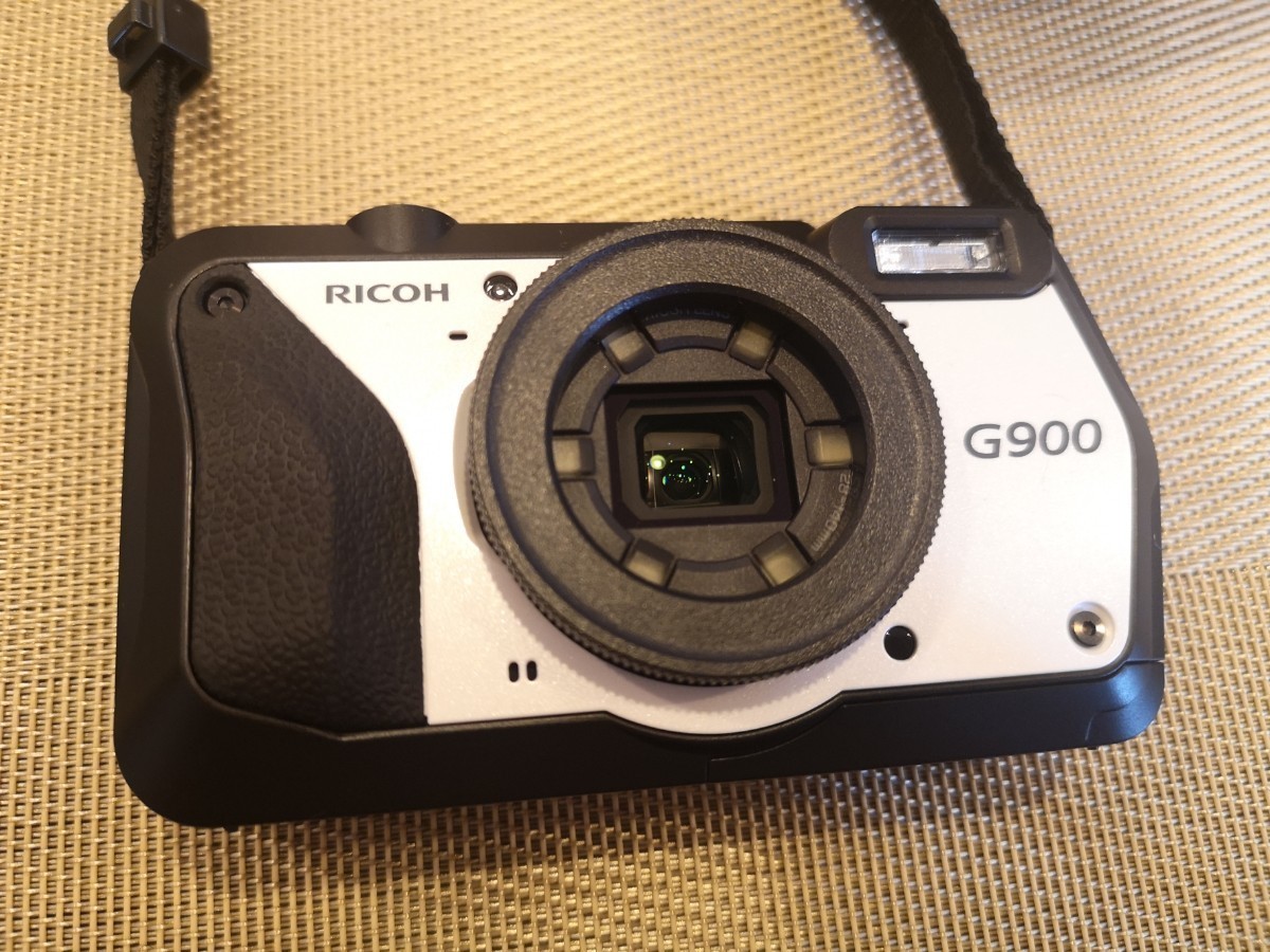 RICOH G900デジタルカメラ 耐衝撃 耐薬品リコー ほぼ未使用(使用回数1