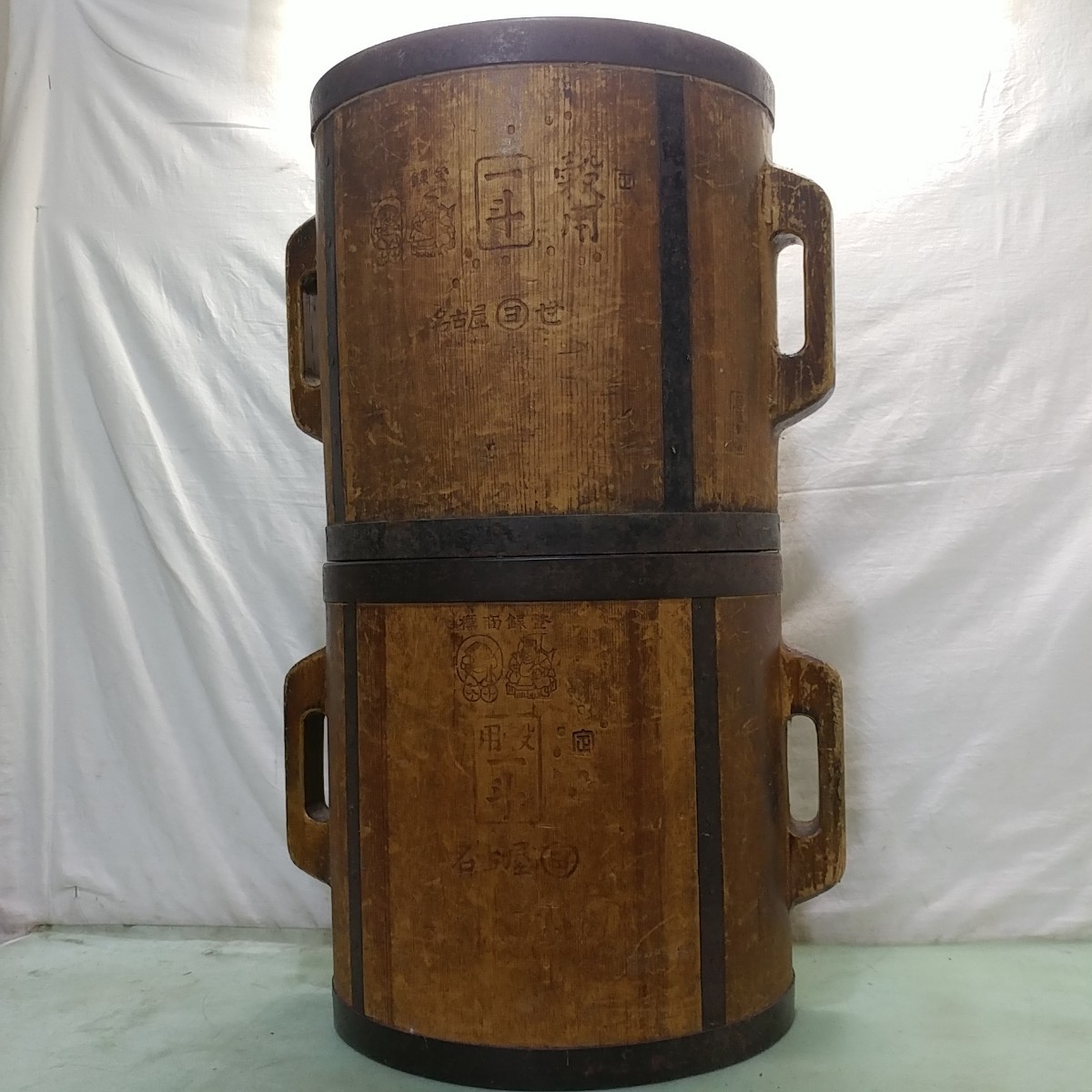 天然木製一斗樽　　穀用一斗樽