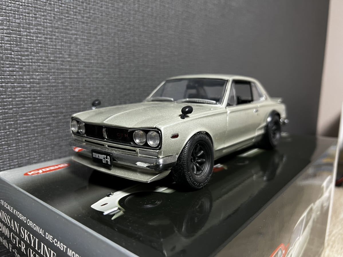 京商 1/18 NISSAN SKYLINE 2000 GT-R KPGC10 Silver RS Watanabe 日産