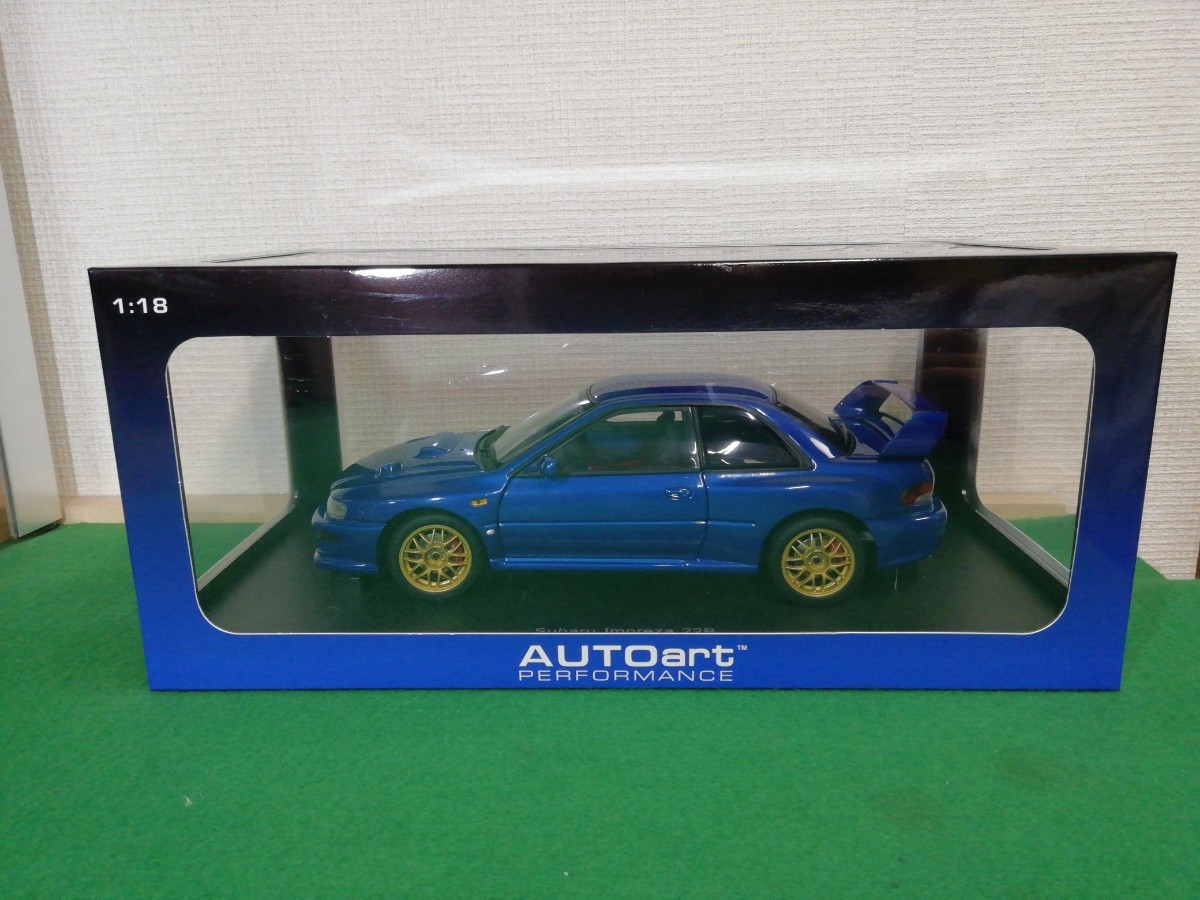 AutoArt スバル インプレッサ 22b 1/18 ホワイト