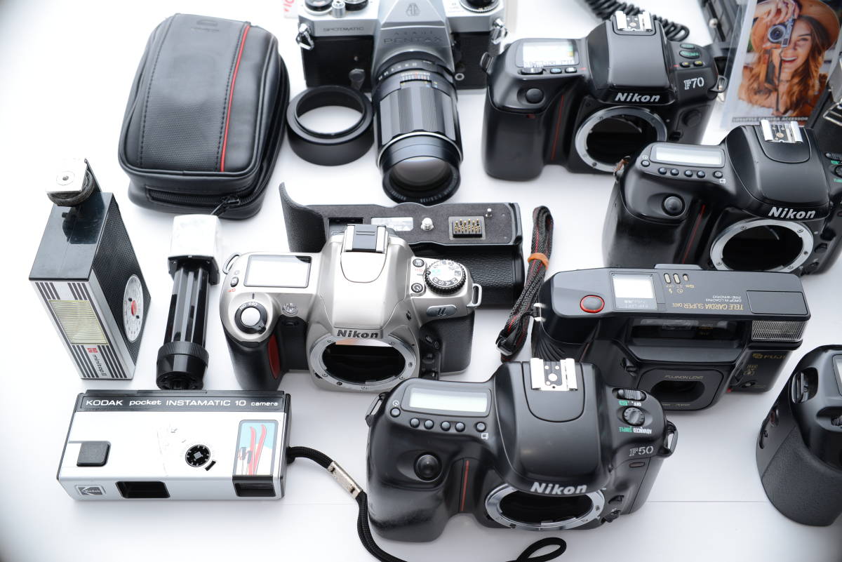 カメラ、レンズ、フラッシュまとめ売りカメラ - フィルムカメラ