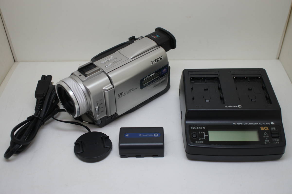 ☆実用ジャンク品☆SONY Mini DV Digital Handycam DCR-TRV20 /純正