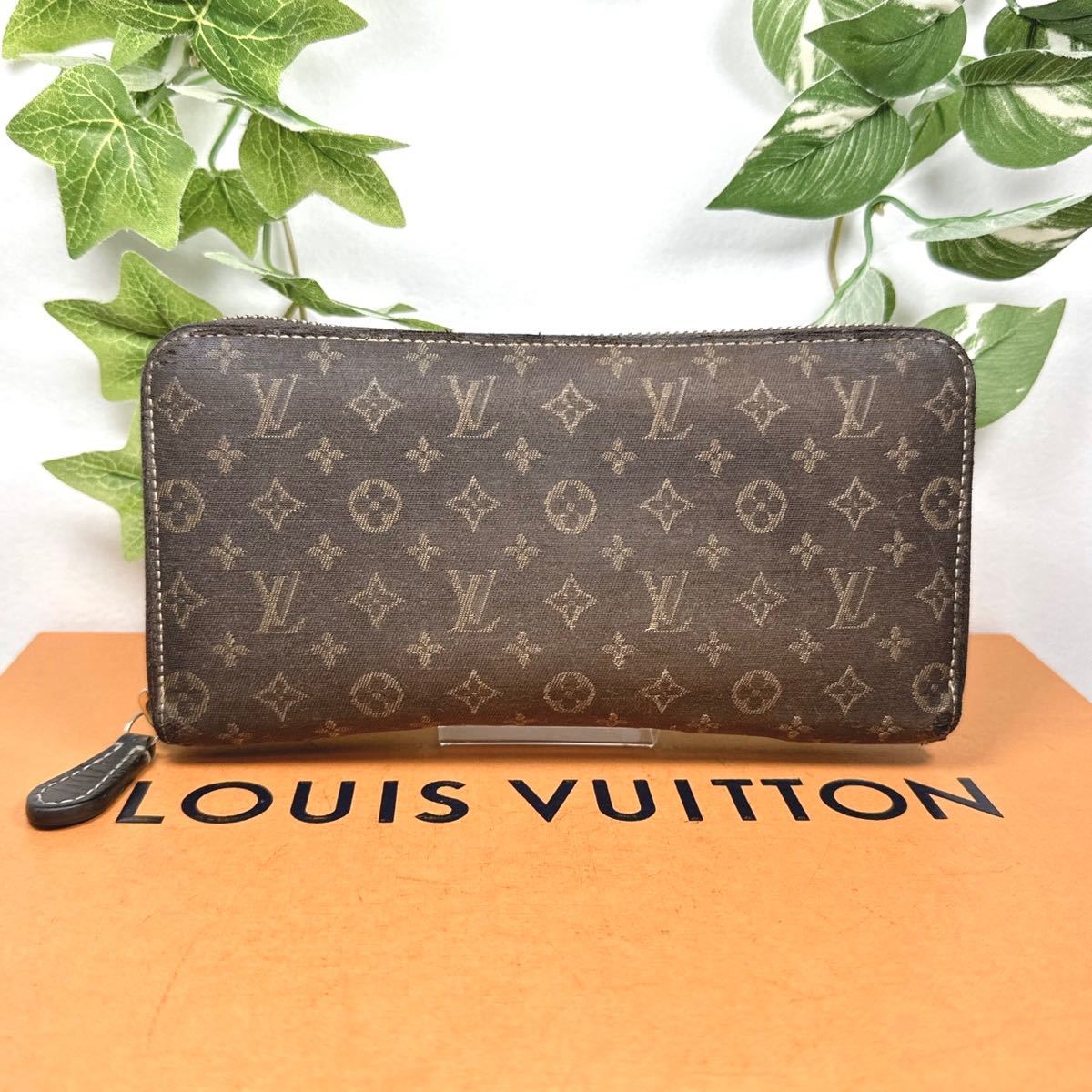 LOUIS VUITTON ルイヴィトン M63011 モノグラムイディール ジッピー