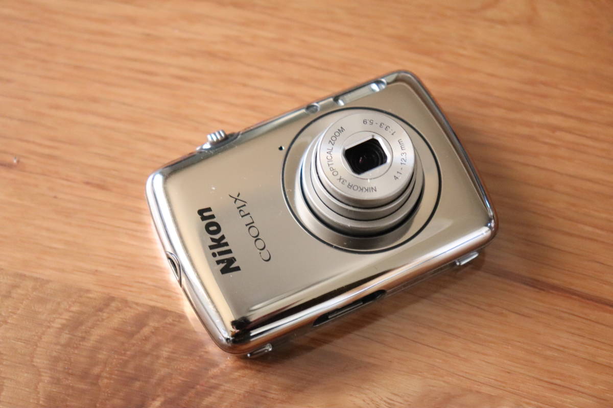 ニコン クールピクス S01 Nikon coolpix s01 中古 デジカメ 超小型