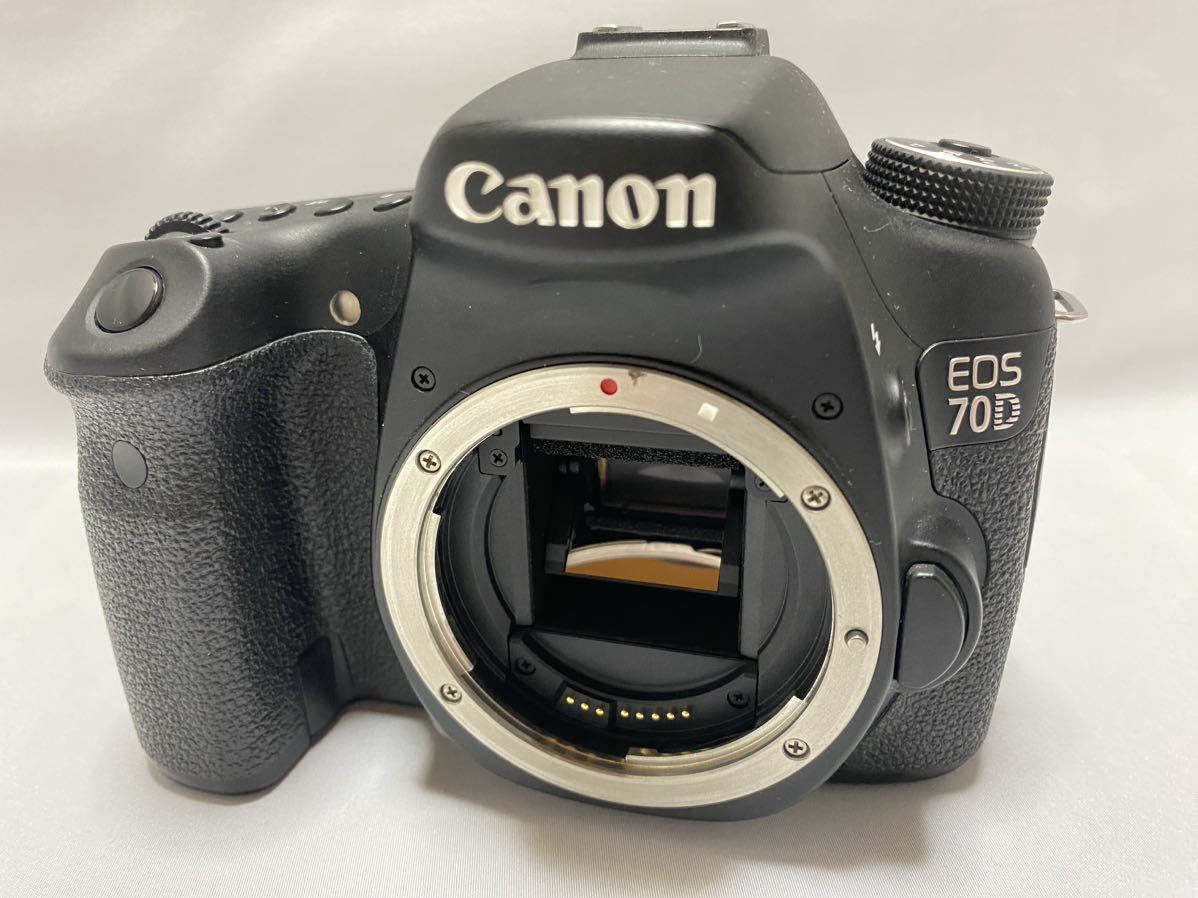 □極上美品□Canon キヤノン EOS 70D 18-55 STMレンズキット デジタル