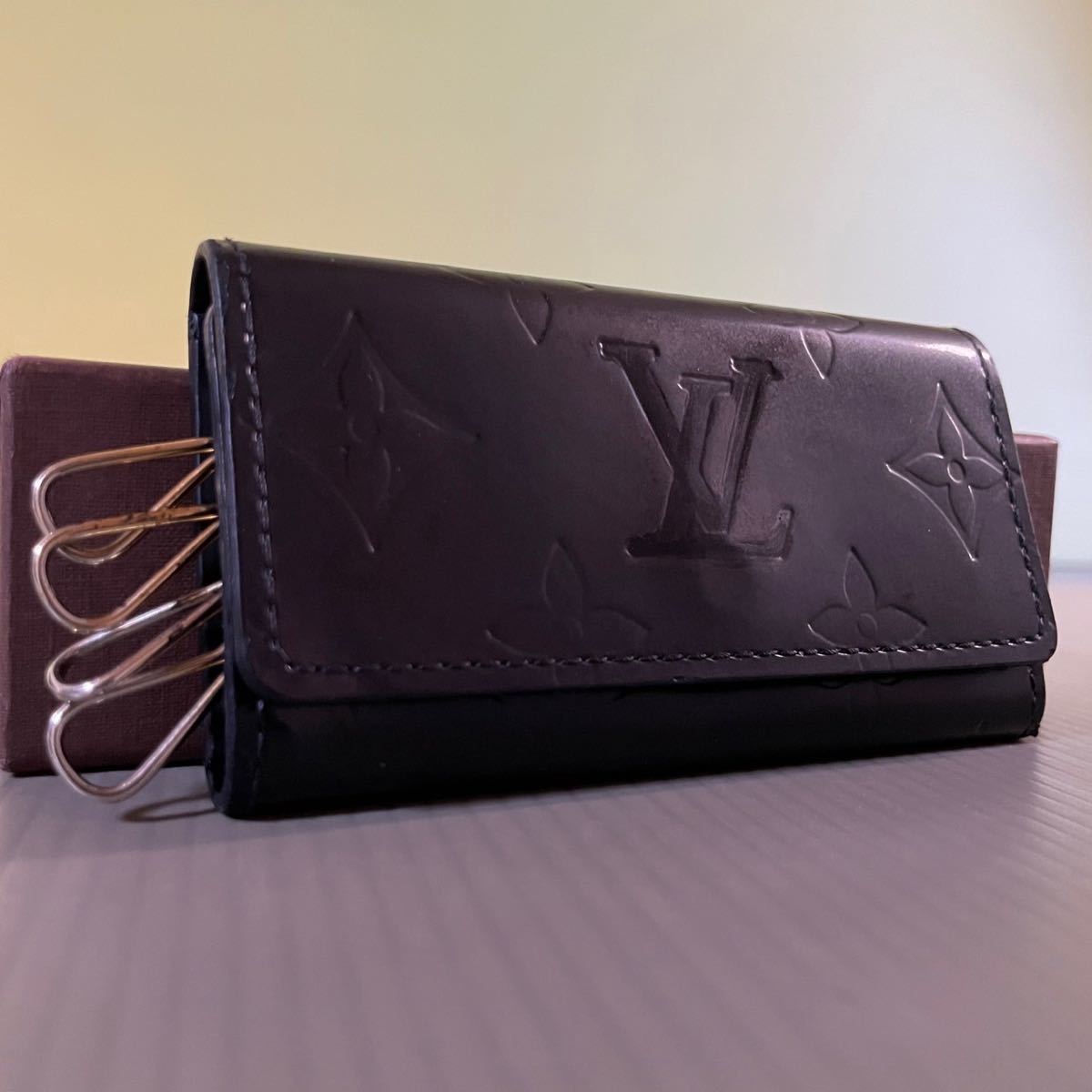 1円~ 美品 LOUIS VUITTON ルイヴィトン ヴェルニ キーケース 4連