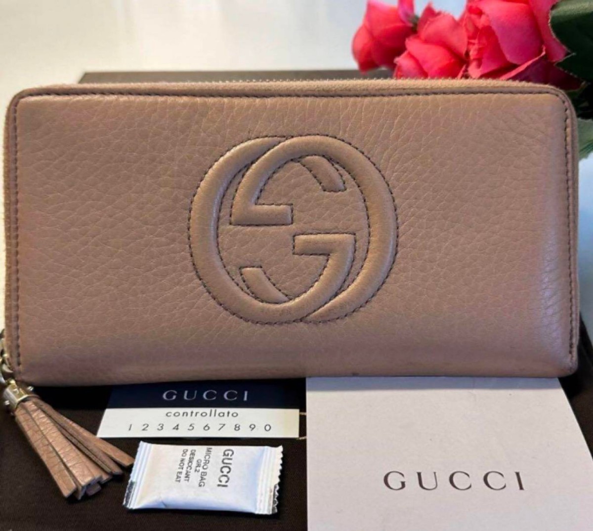 オンライン価格 GUCCI長財布GG柄ブラックシマリボンインターロッキング