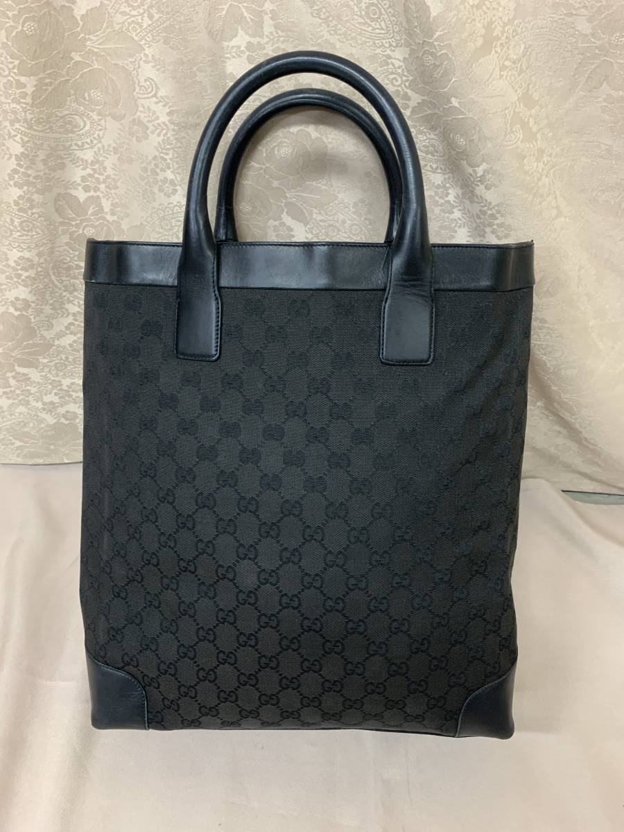 希少即決！オンオフどちらにも使えるブラックカラー グッチ GUCCI